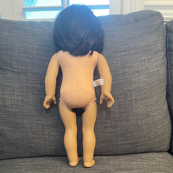 American Girl 2013 18" Doll - Brunette Hair, Brown Eyes - Picture 4 of 8